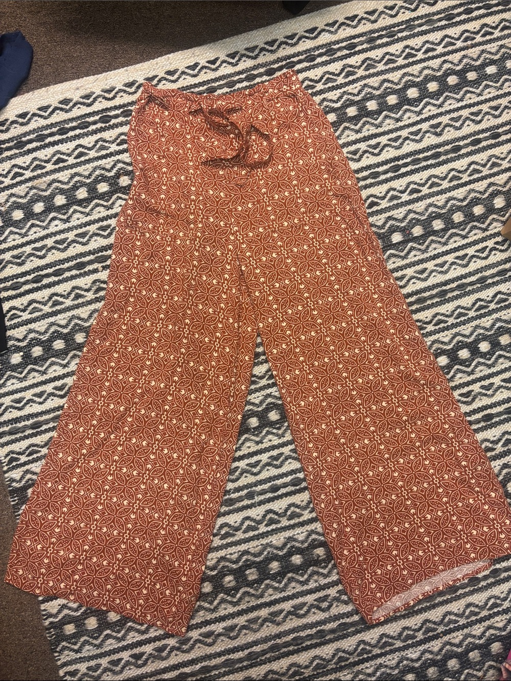 Patrons of Peace Rust Red Patterned Wide-Leg Pants - Picture 1 of 4